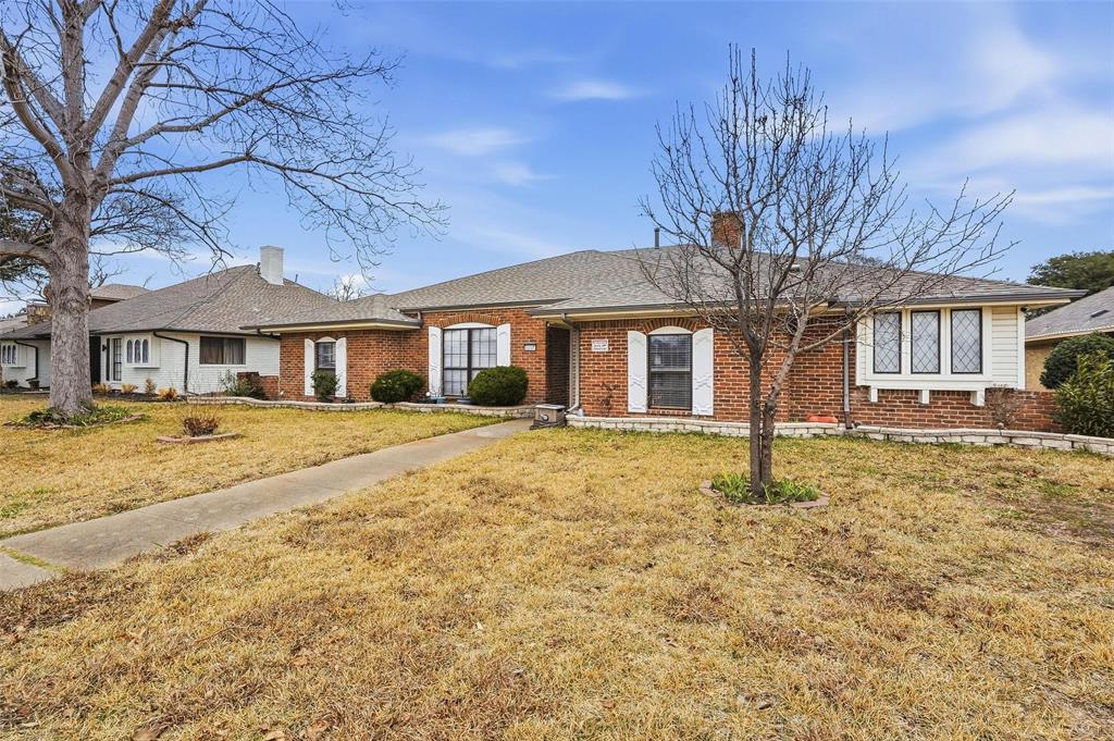 1117 E Spring Valley Road Property Photo 2
