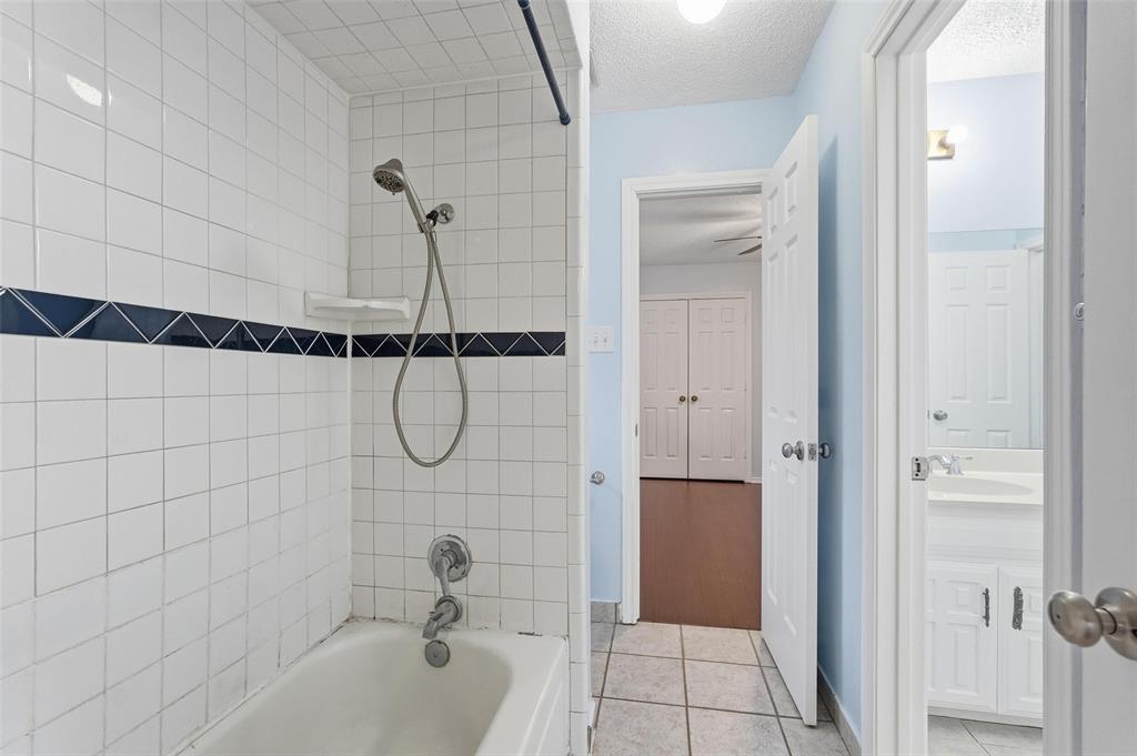 1117 E Spring Valley Road Property Photo 8