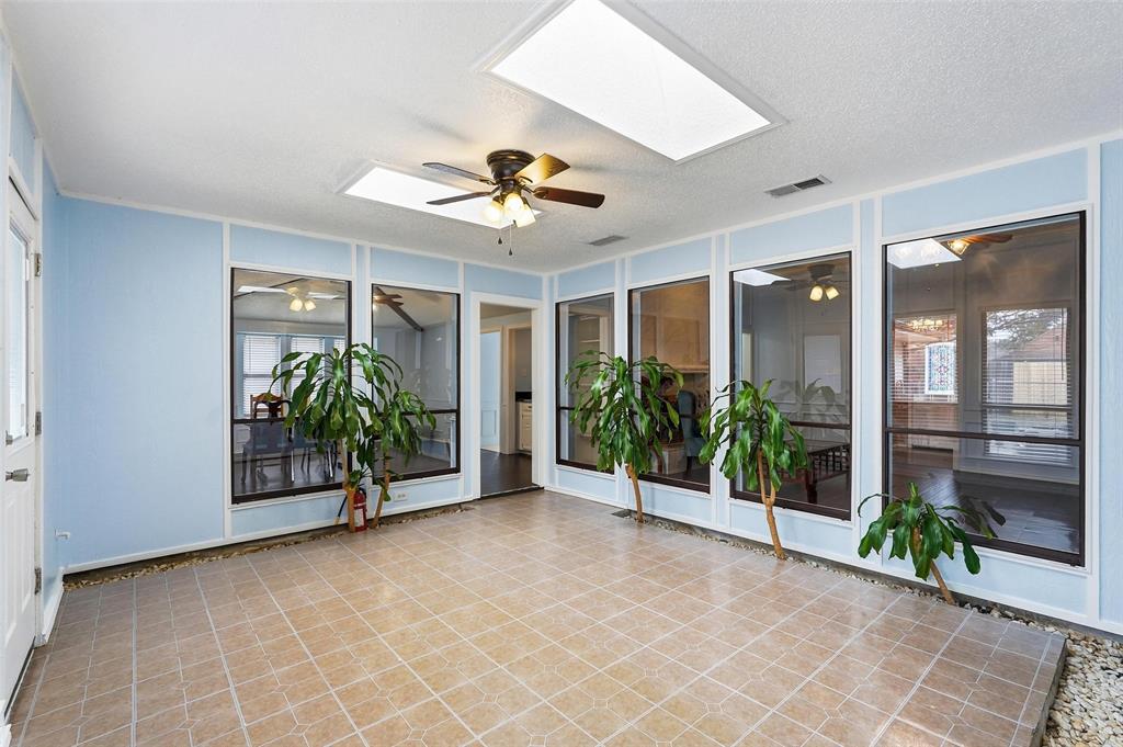 1117 E Spring Valley Road Property Photo 18