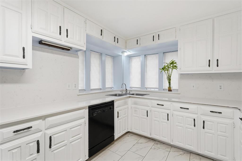1117 E Spring Valley Road Property Photo 22