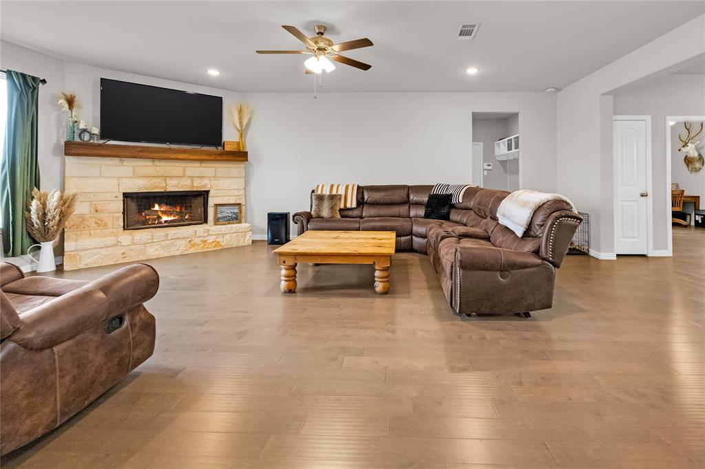 308 Olde Knoll Place Property Photo 3