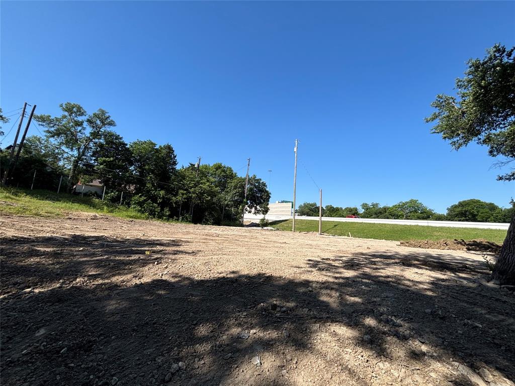 12 Toluca Avenue Property Photo 2