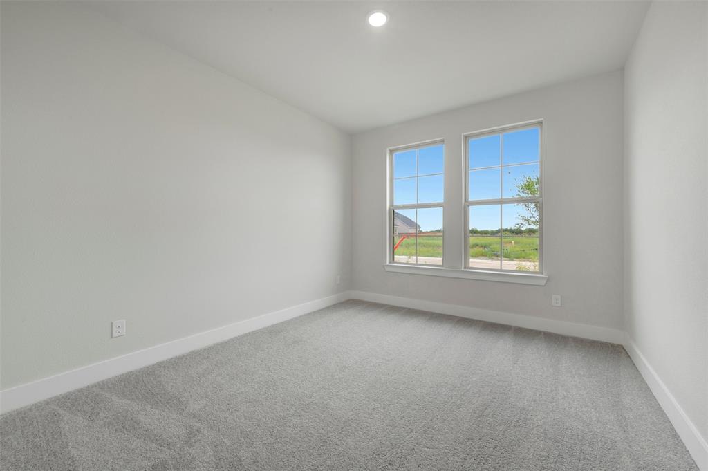 1116 Hitching Post Way Property Photo 7