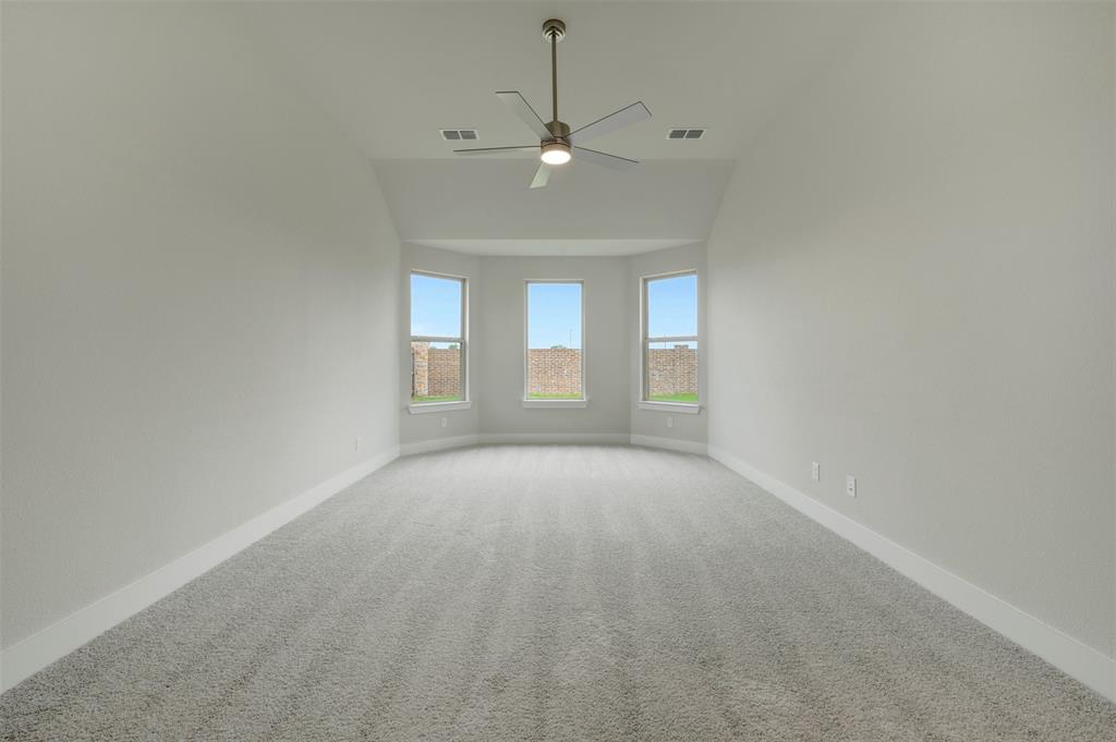 1116 Hitching Post Way Property Photo 20