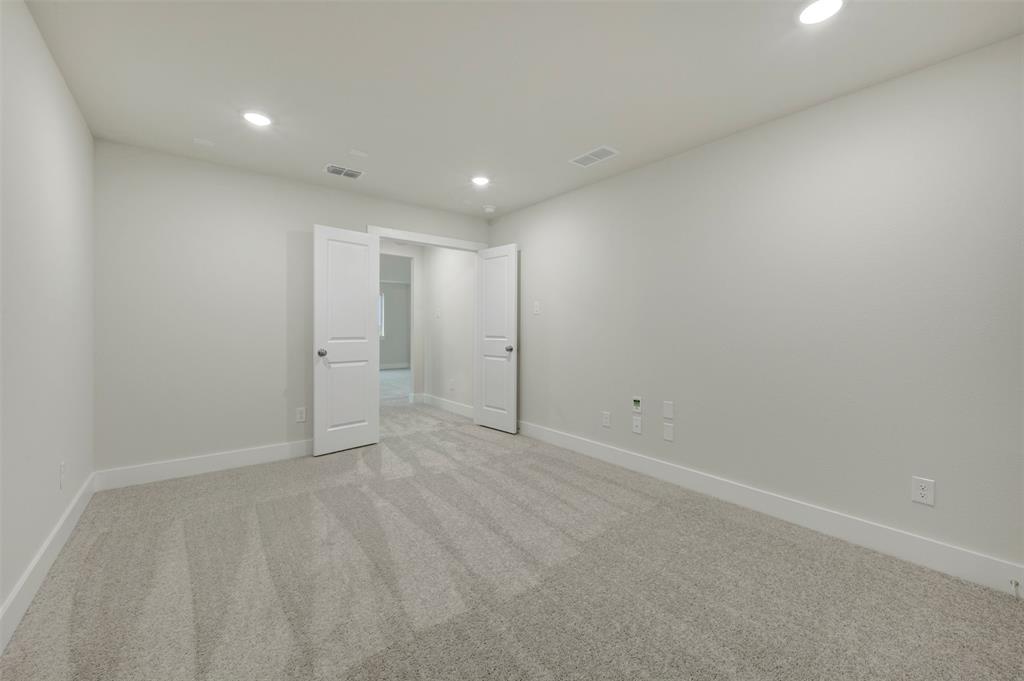 1116 Hitching Post Way Property Photo 29