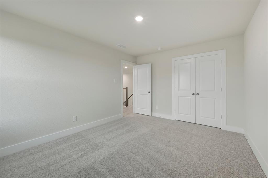 1116 Hitching Post Way Property Photo 32