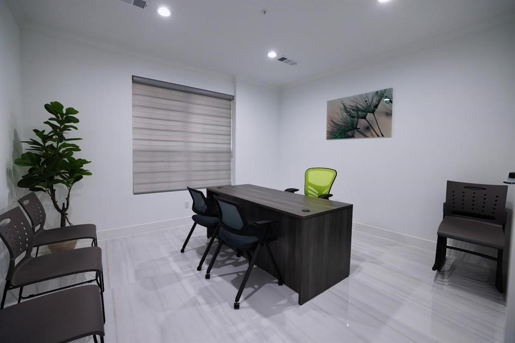 2681 Macarthur Boulevard 206-office 1 Property Photo 4
