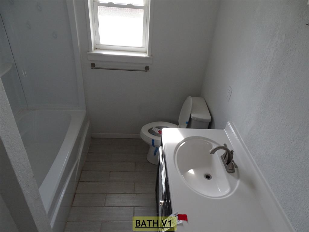 908 Brookside Street Property Photo 12