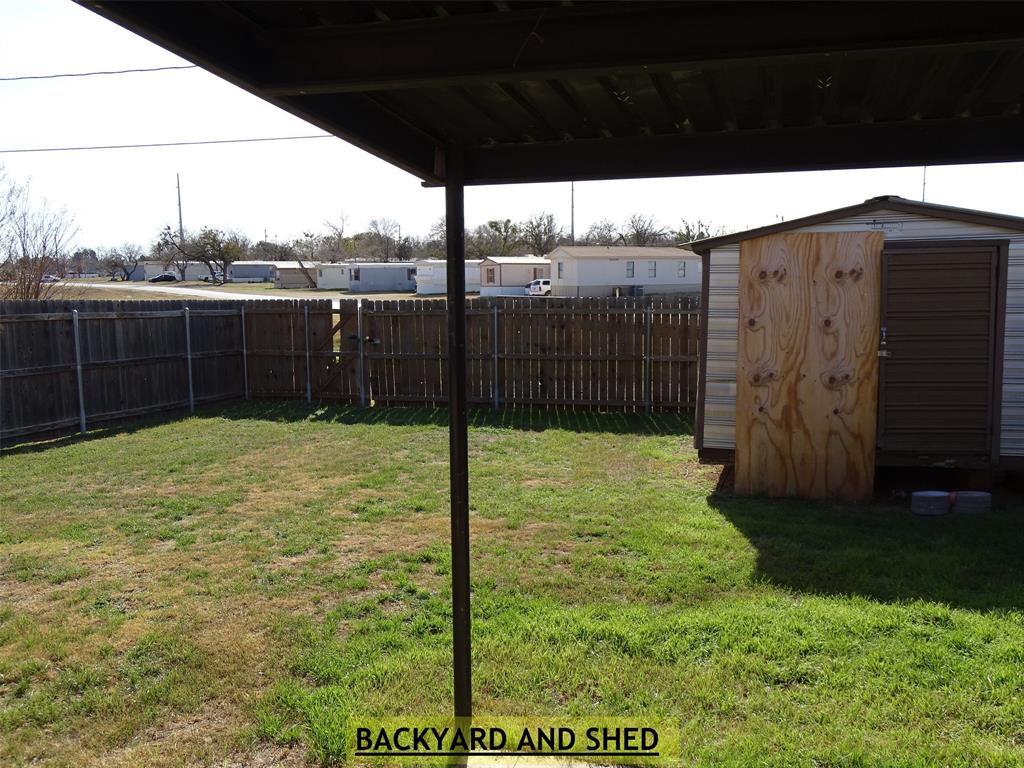 908 Brookside Street Property Photo 14