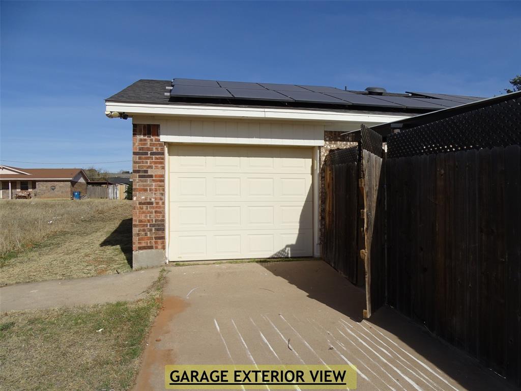 908 Brookside Street Property Photo 16