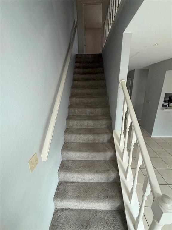 732 W Collins Street Property Photo 8
