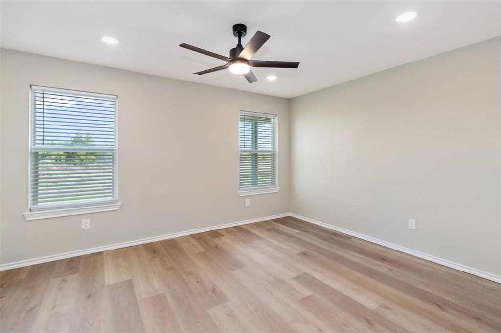 807 Bella Blvd Street Property Photo 8
