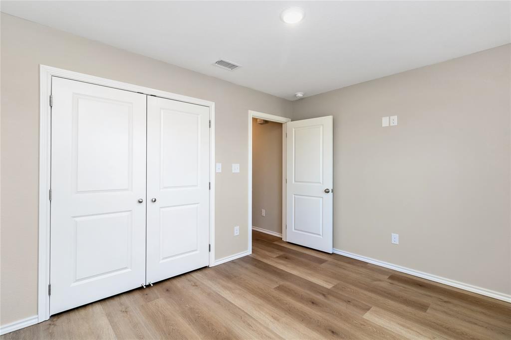 807 Bella Blvd Street Property Photo 13