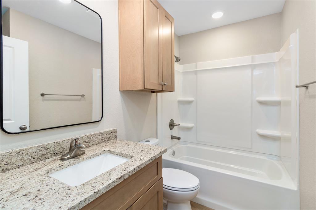 807 Bella Blvd Street Property Photo 15