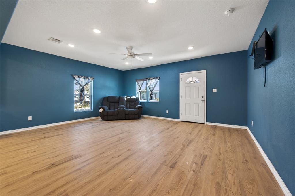 603 E Willingham Street Property Photo 6