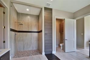 404 Mckinley Street Property Photo 4