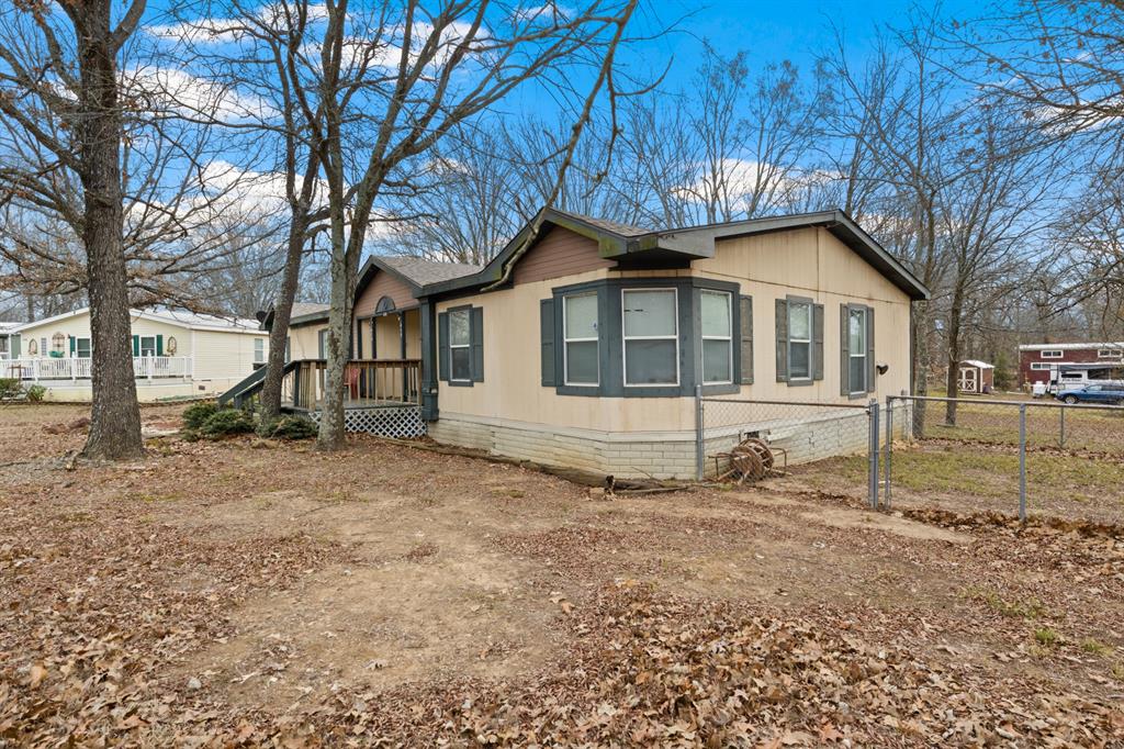 418 Broken Bow Property Photo 4