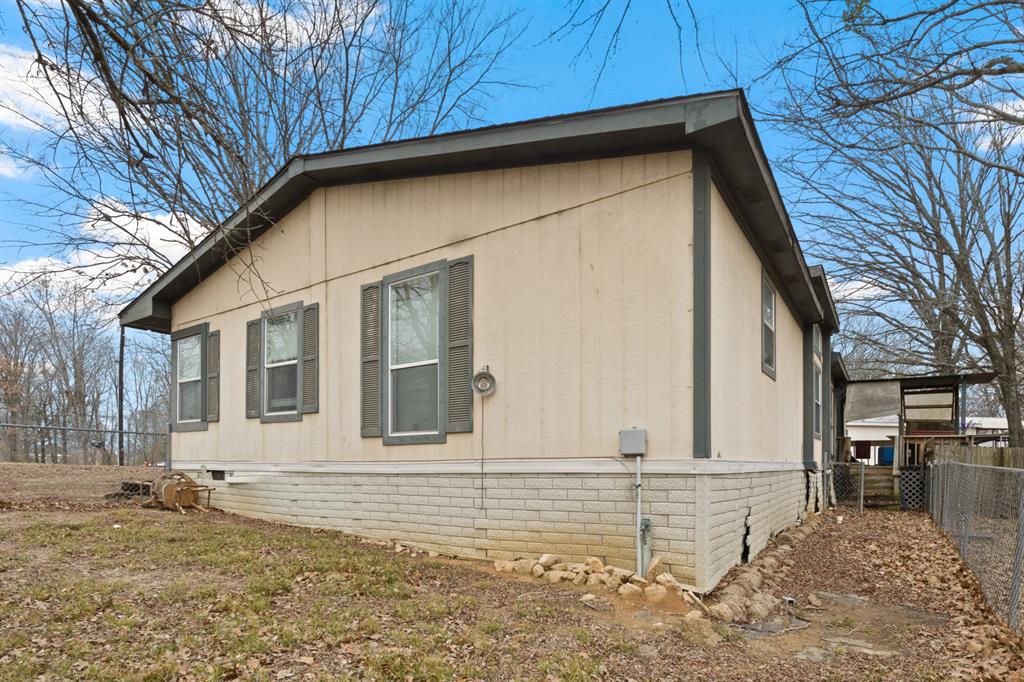 418 Broken Bow Property Photo 27