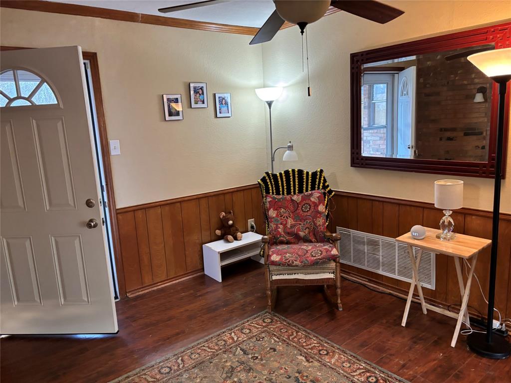 1053 Mary Street Property Photo 13