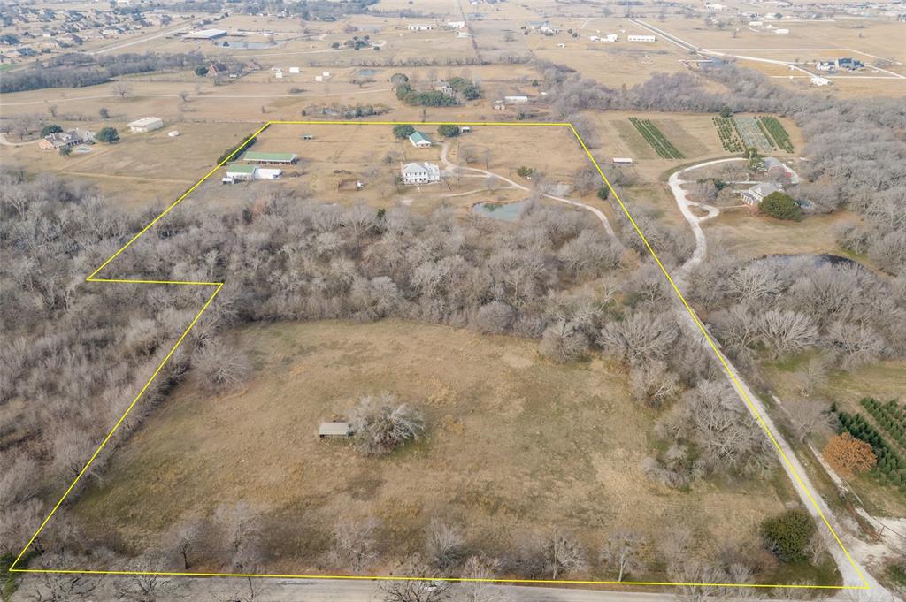 1827 Dr Sanders Road Property Photo 2