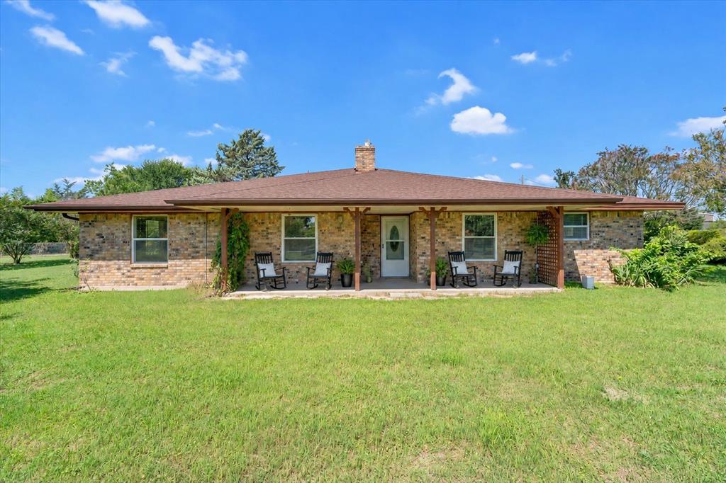 1900 S Duncanville Road Property Photo 1