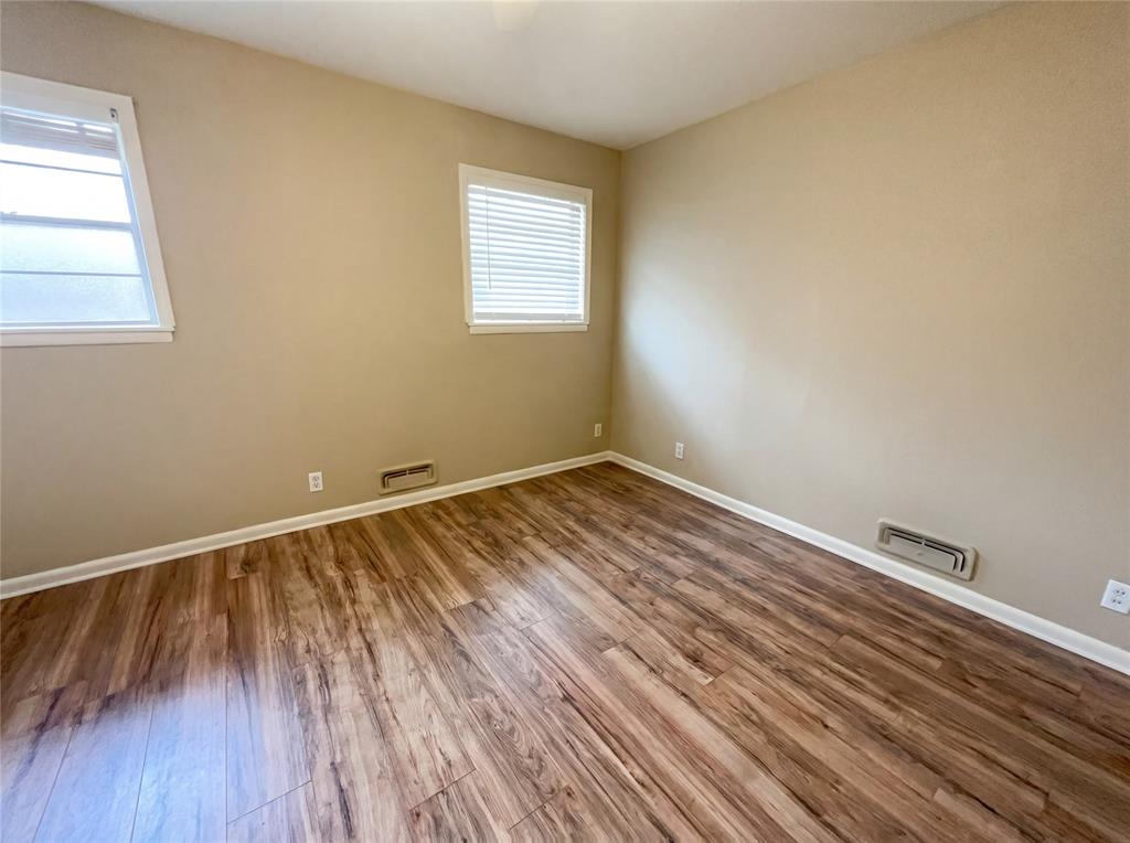 6817 Chickering Road Property Photo 10