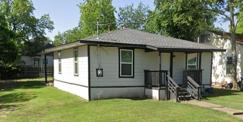 1710 Langford Street Property Photo 4
