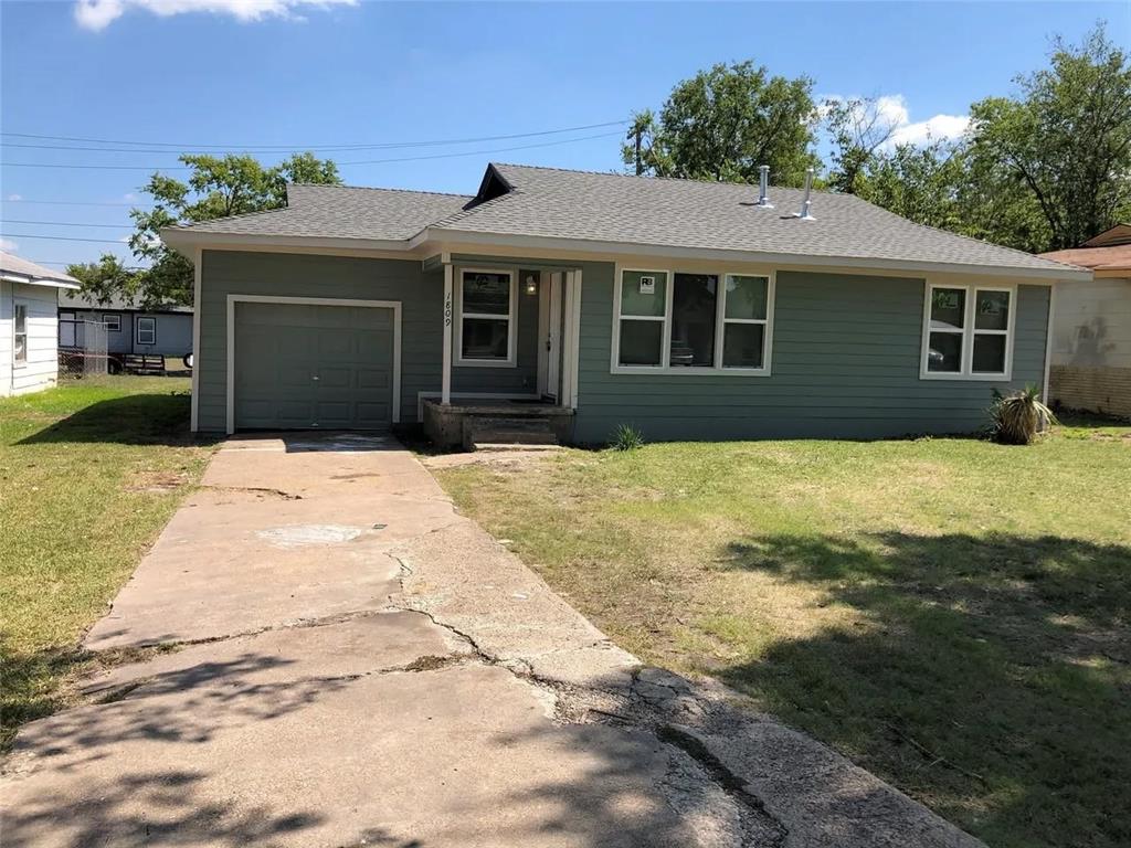 1705 Langford Street Property Photo 1