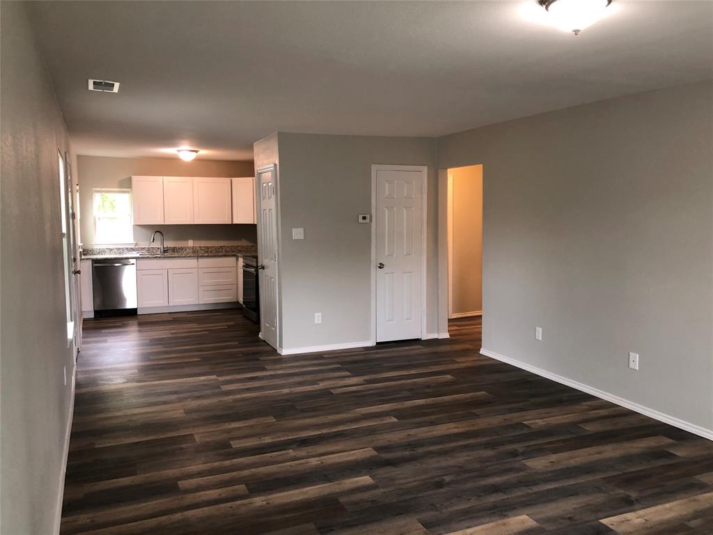 1705 Langford Street Property Photo 10