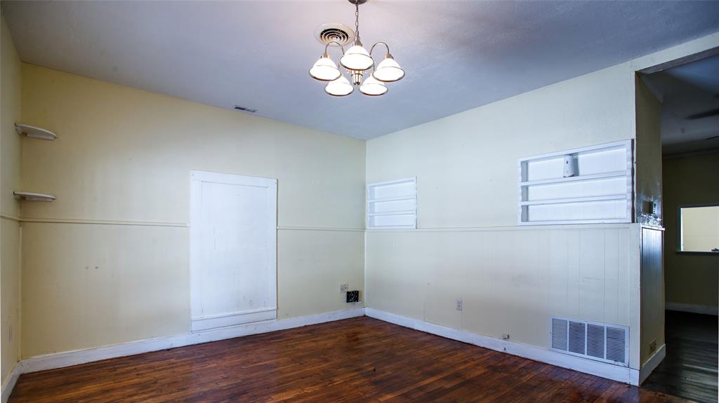 603 W Bloodworth Property Photo 2