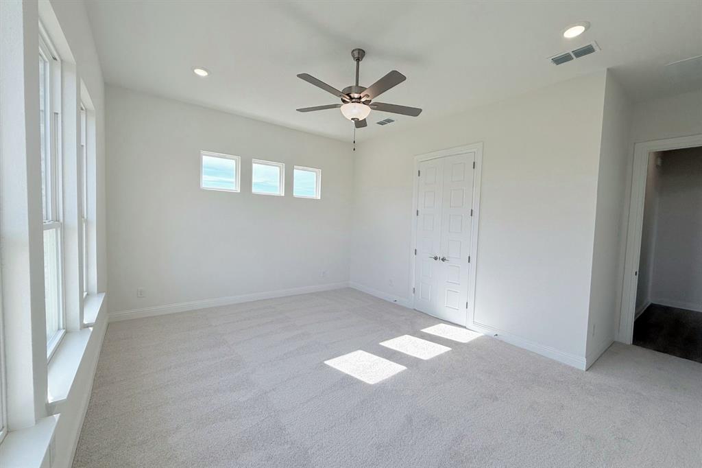9813 Chesney Drive Property Photo 5