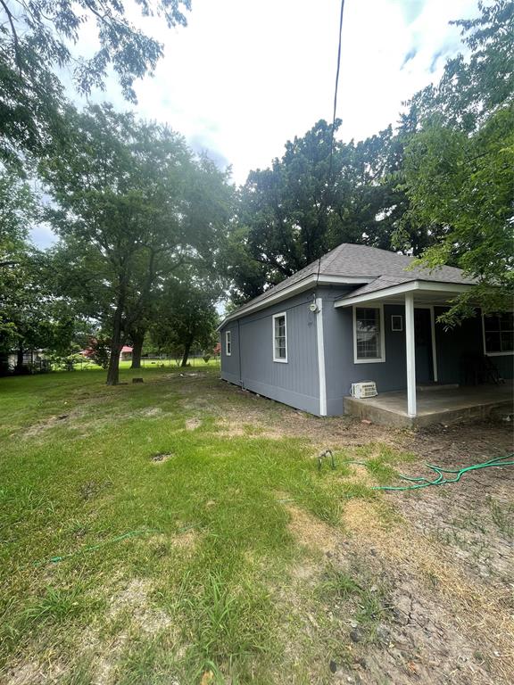 205 1st Property Photo 3