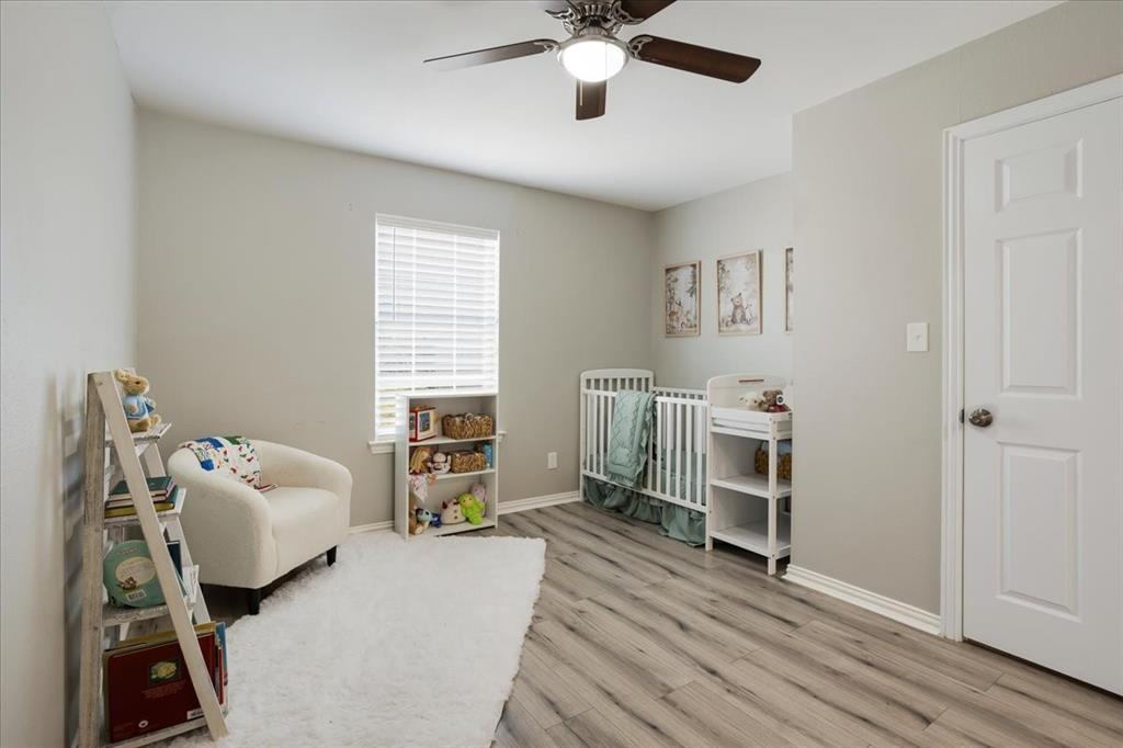 307 N Carter Property Photo 5