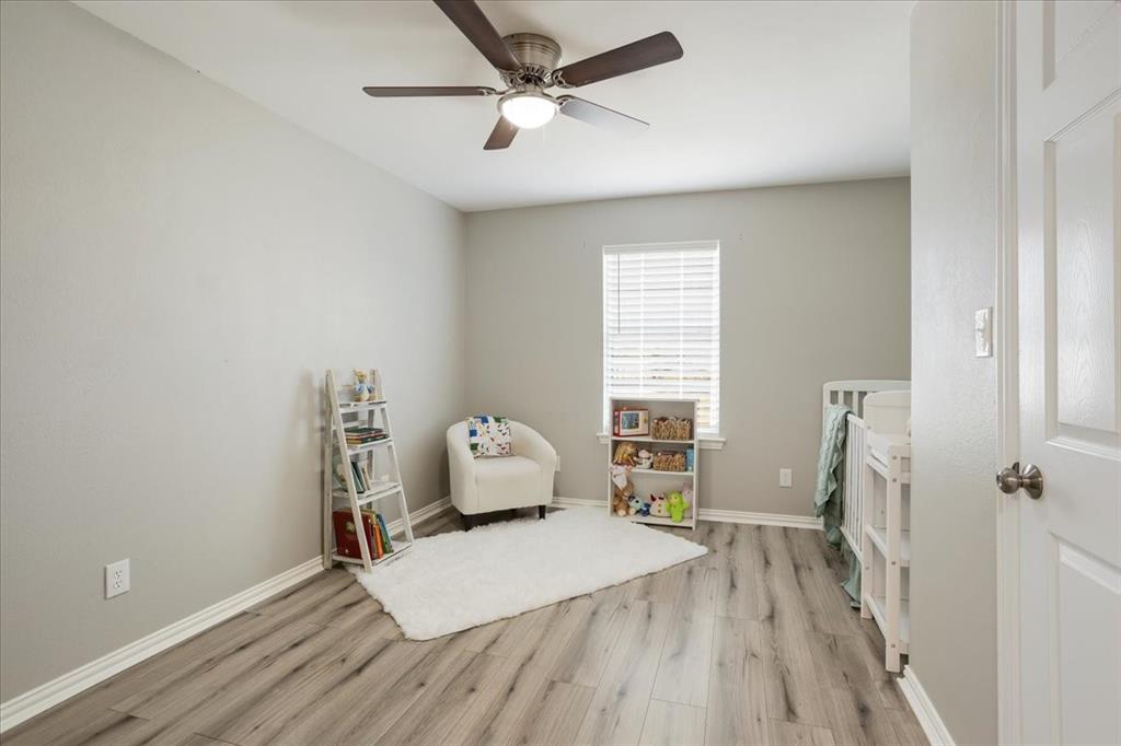 307 N Carter Property Photo 23