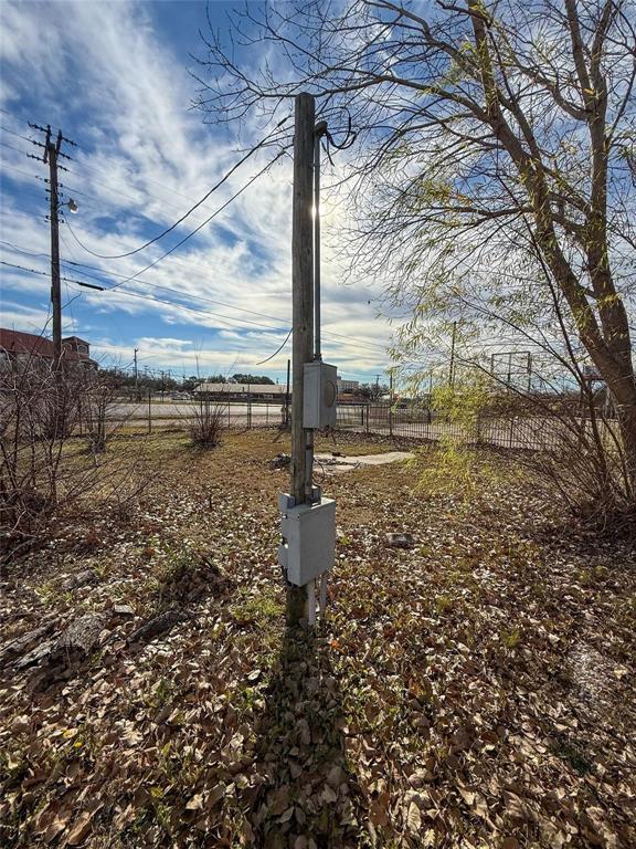 1709 N Main Street Property Photo 11