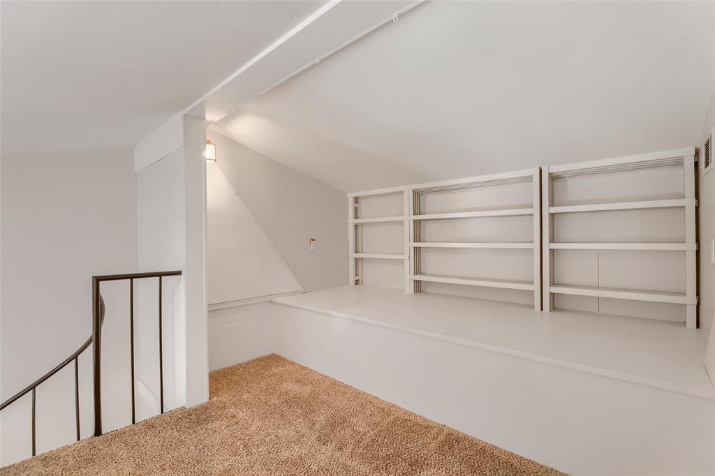 6639 Roundrock Road Property Photo 4