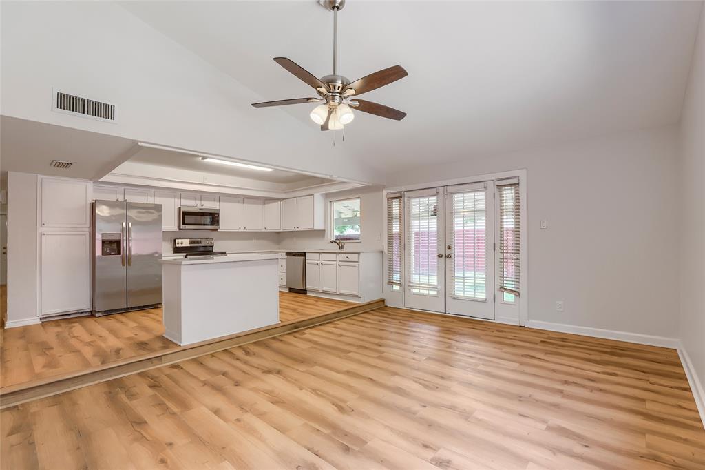 6639 Roundrock Road Property Photo 6