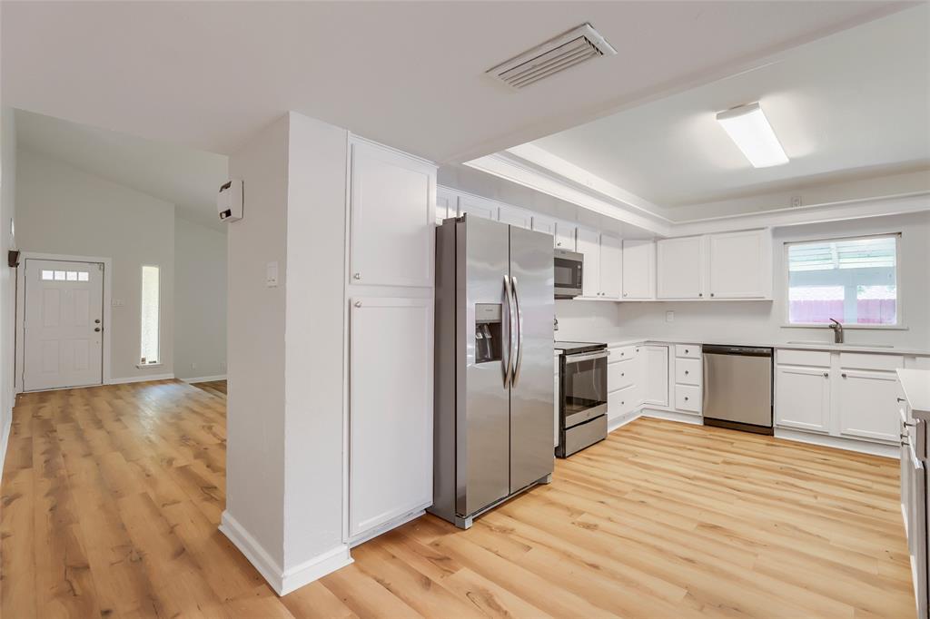 6639 Roundrock Road Property Photo 10