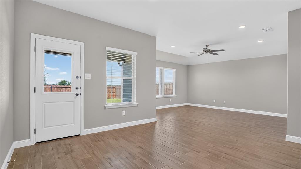 10632 Zircon Lane Property Photo 10
