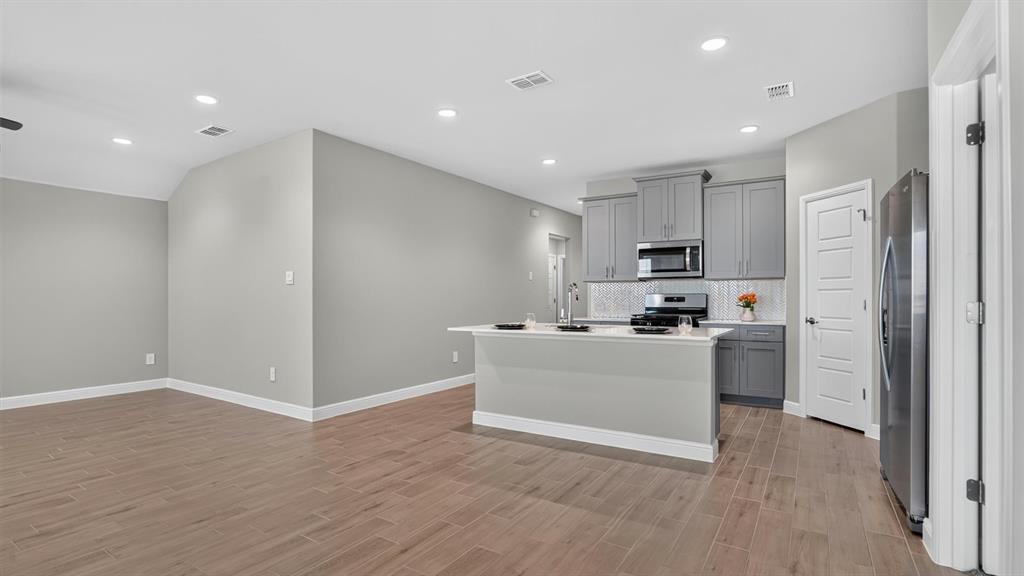 10632 Zircon Lane Property Photo 11