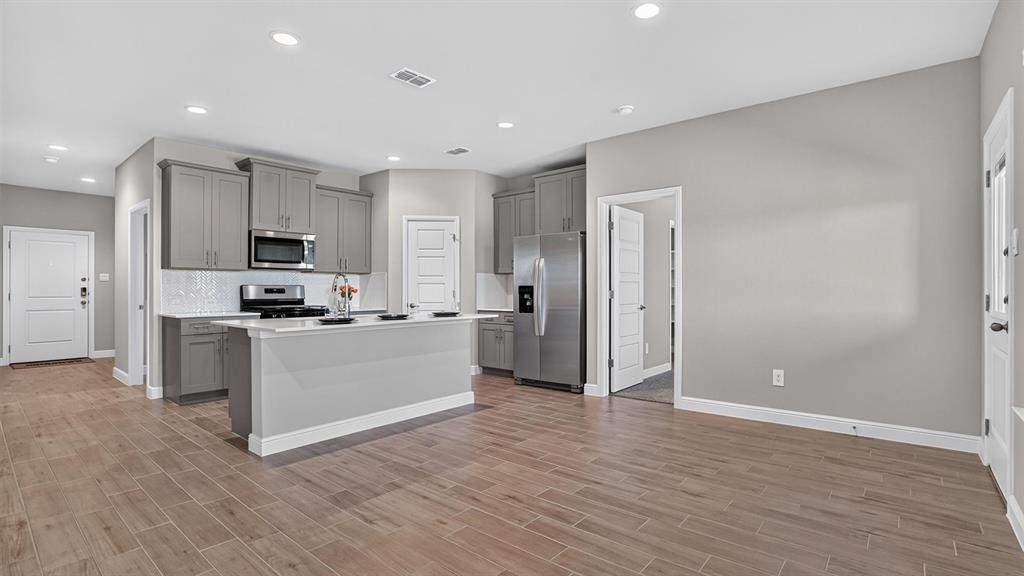 10632 Zircon Lane Property Photo 12