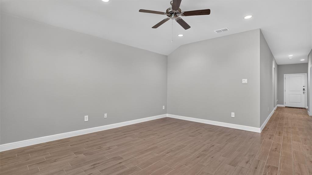 10632 Zircon Lane Property Photo 14