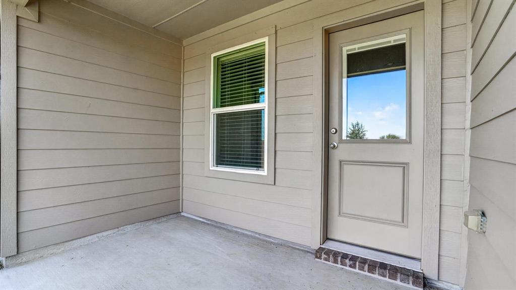 10632 Zircon Lane Property Photo 32