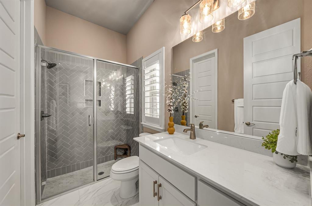 3025 Warrington Property Photo 35