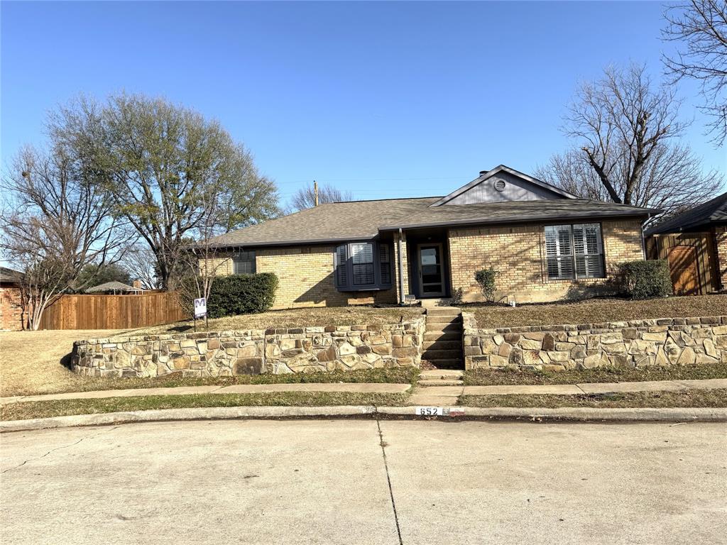 652 Harrison Drive Property Photo 2