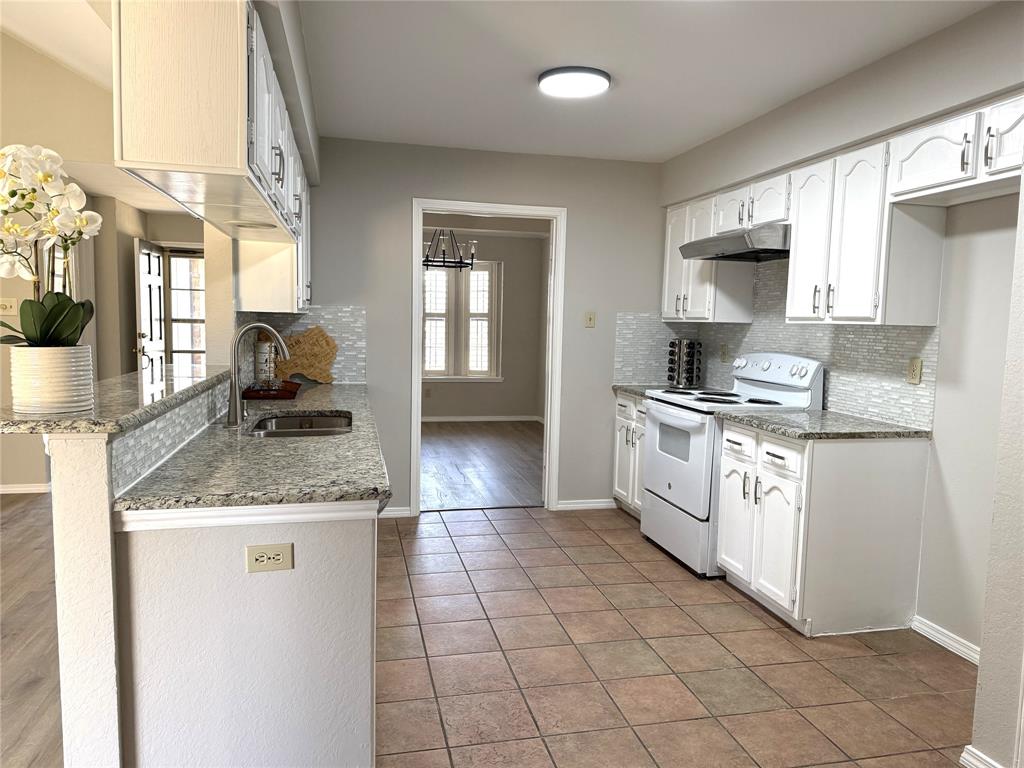 652 Harrison Drive Property Photo 8