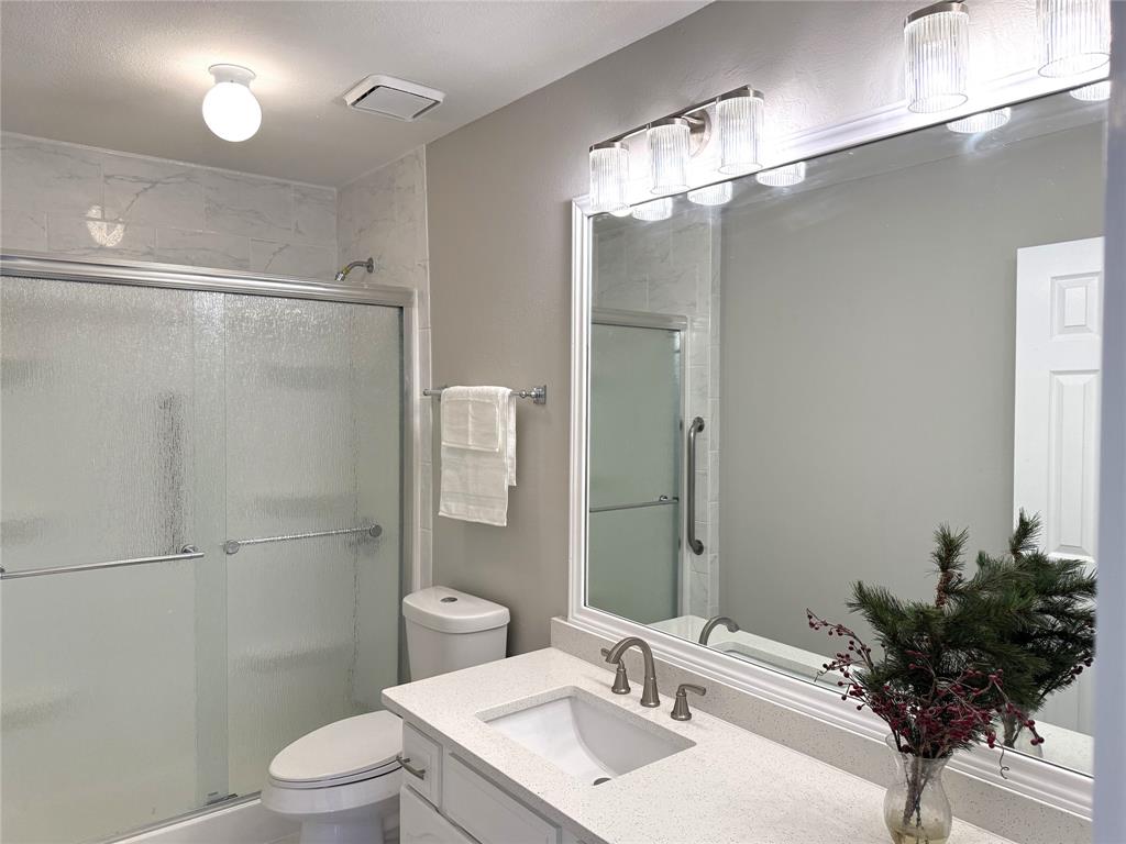 652 Harrison Drive Property Photo 15