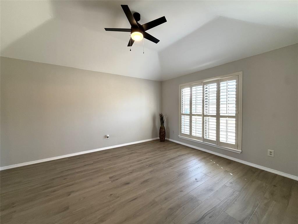 652 Harrison Drive Property Photo 17