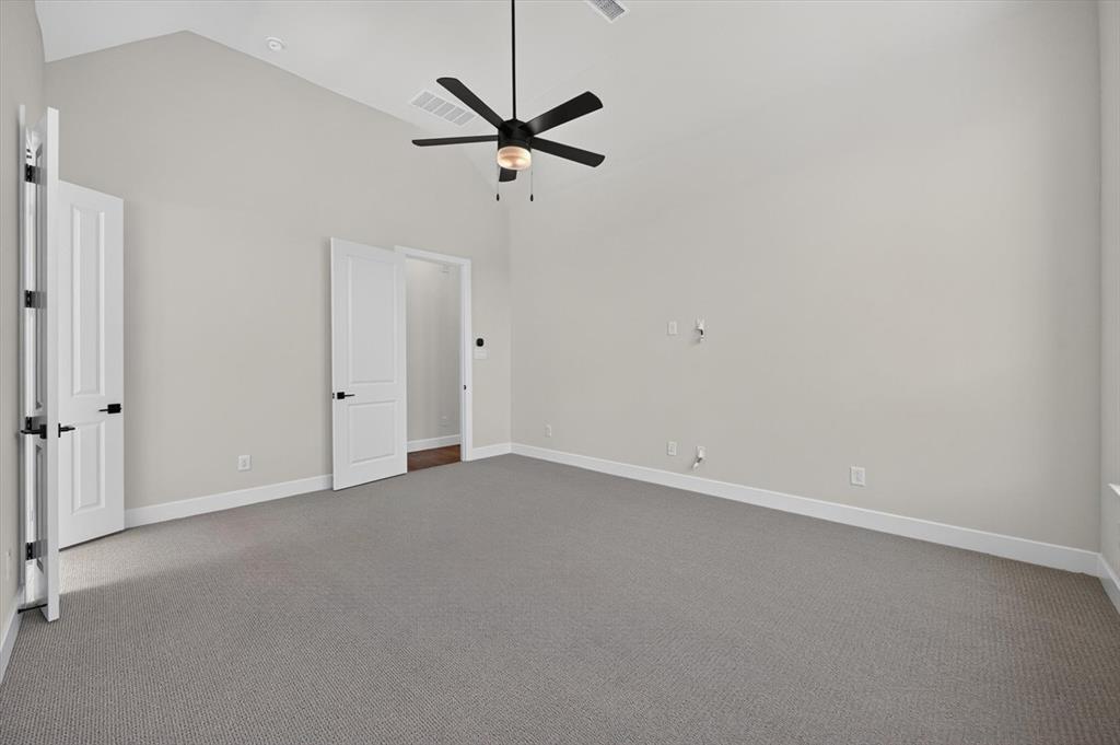 2816 Mayfair Lane Property Photo 9