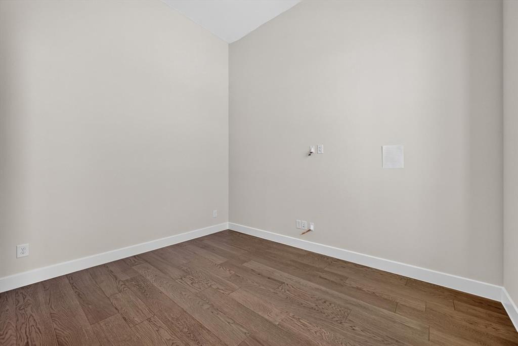 2816 Mayfair Lane Property Photo 12